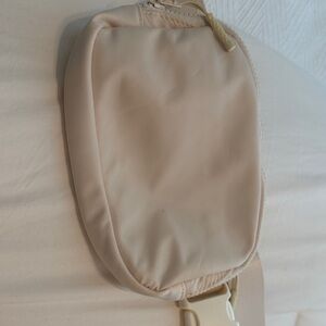 Elegant Cream Women's Bag